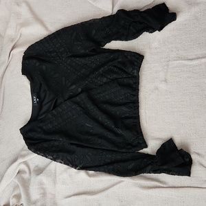 L.N.V. sz M lacy top